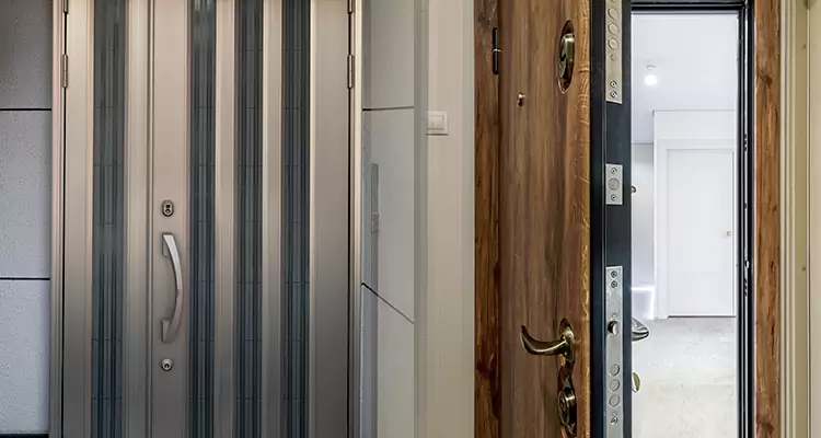 Burglar Proof Front Door Repair in Wekiwa Springs, FL