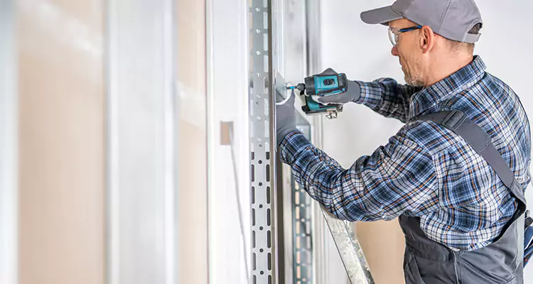 Sliding Door Latch Hardware Repair in Wekiwa Springs, FL