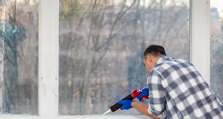 Quality Sliding Shower Door Repair for Closing Issues in Wekiwa Springs, FL