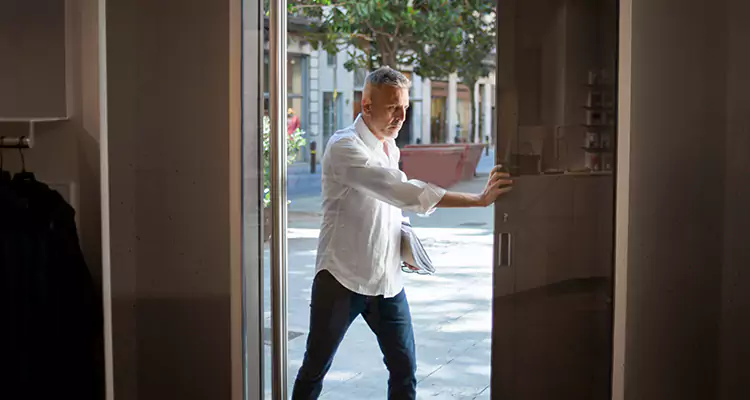 Track Cleaning and Repair for Stuck Doors in Wekiwa Springs, FL
