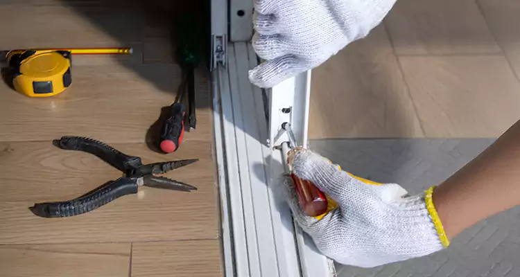 Backyard Sliding Door Track Repair in Wekiwa Springs, FL