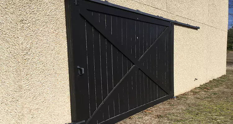 Sliding Barn Door Stuck Maintenance in Wekiwa Springs, FL